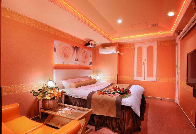 Hotel Chapel Coconuts Hirakata