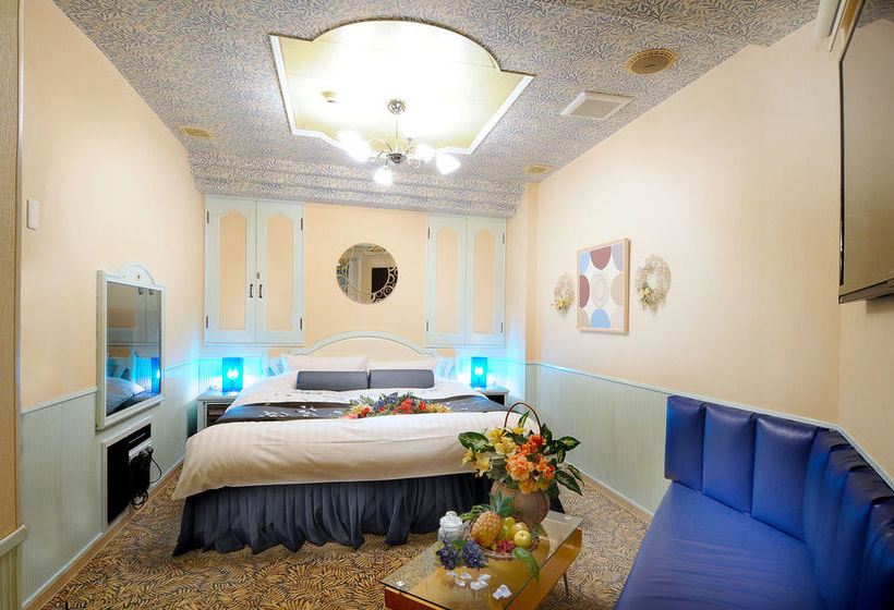 Hotel Chapel Coconuts Hirakata