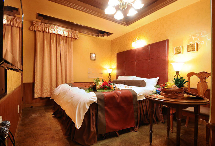 Hotel Chapel Coconuts Hirakata