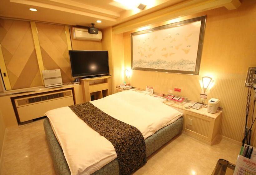 Отель Dressy  Adults Only