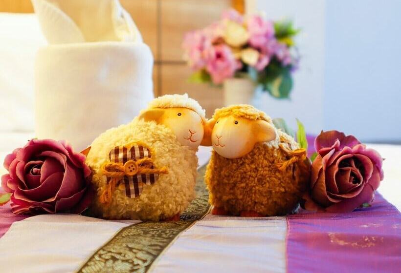 Отель Gemtree Boutique Lampang