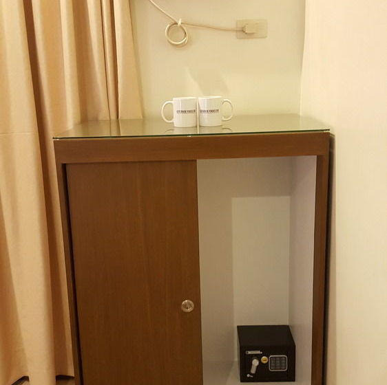 酒店 Governor Forbes Inn   Manila City Center