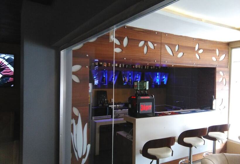 Отель Nirvana Inn