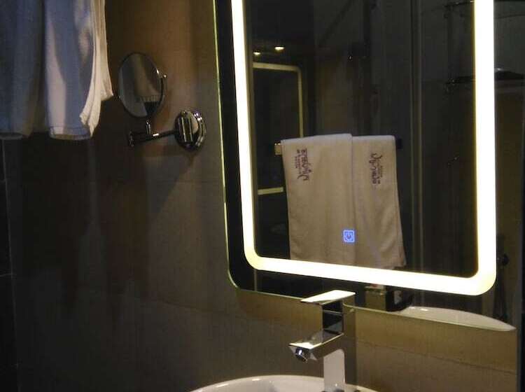 Отель Nirvana Inn