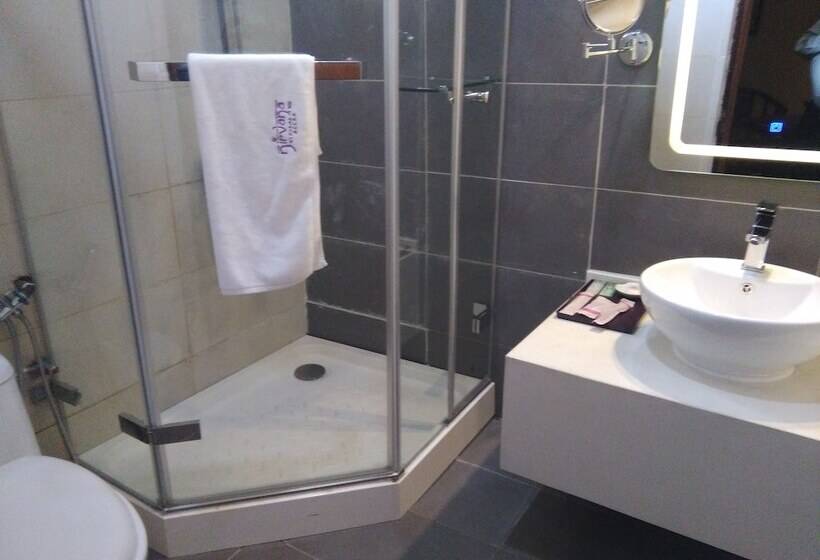 Отель Nirvana Inn