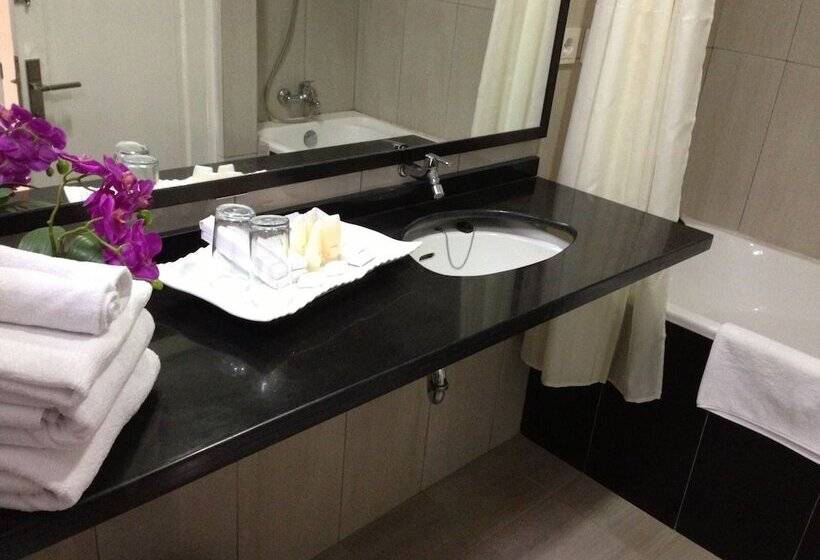 בית מלון כפרי Safa Homestay