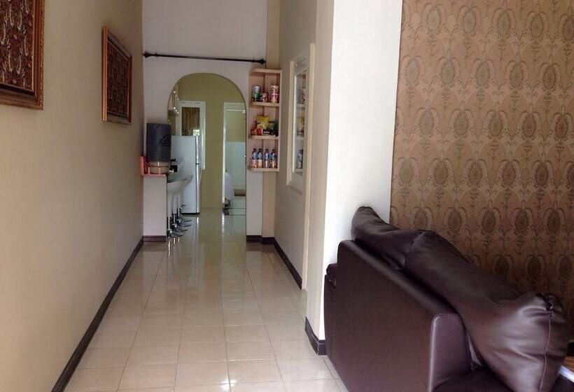 בית מלון כפרי Safa Homestay