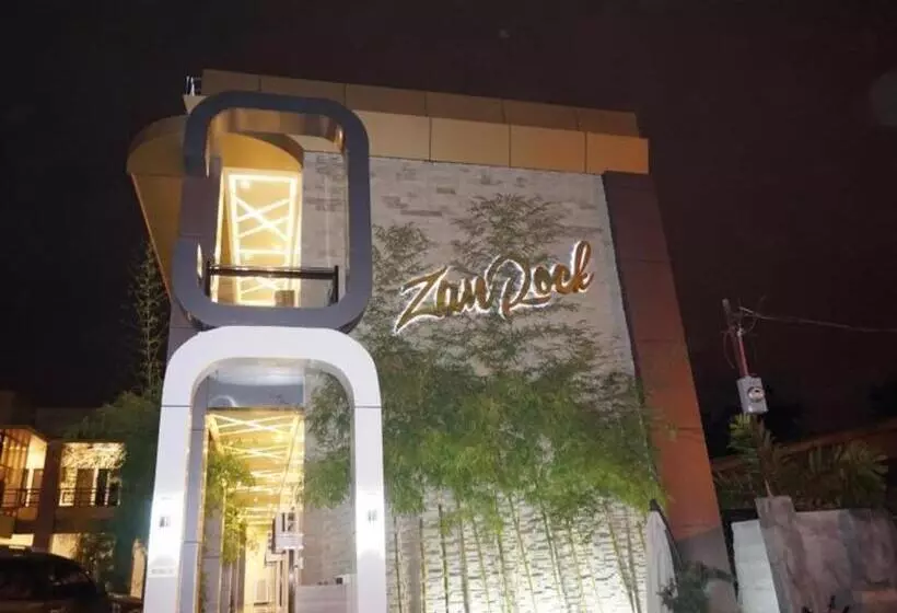 هتل Zanrock Micro