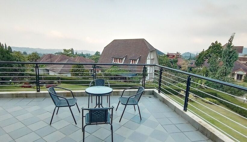 Villa Sophia Cimacan Puncak