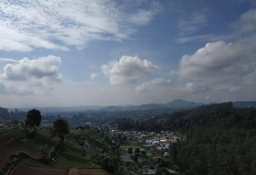 Villa Sophia Cimacan Puncak