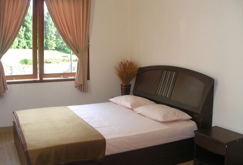 Villa Sophia Cimacan Puncak