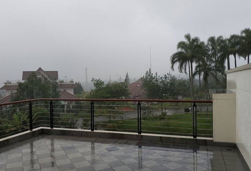 Villa Sophia Cimacan Puncak