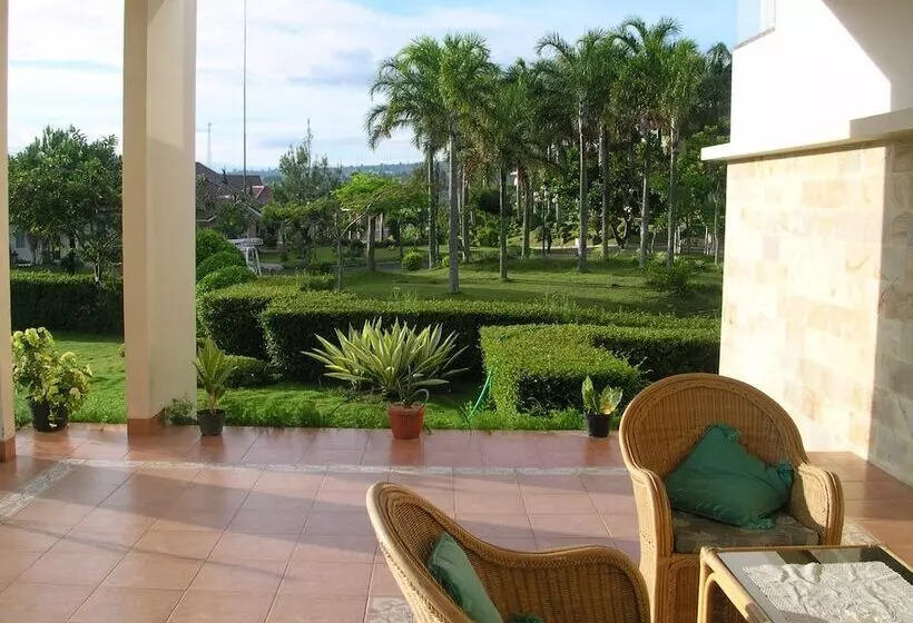 Villa Sophia Cimacan Puncak