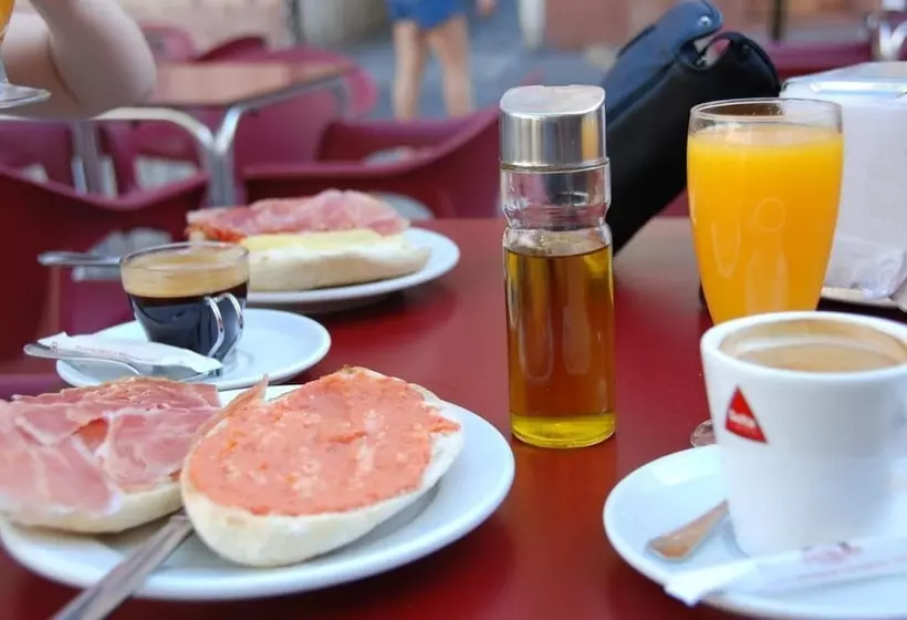 هاستل 24h Hostal Antequera