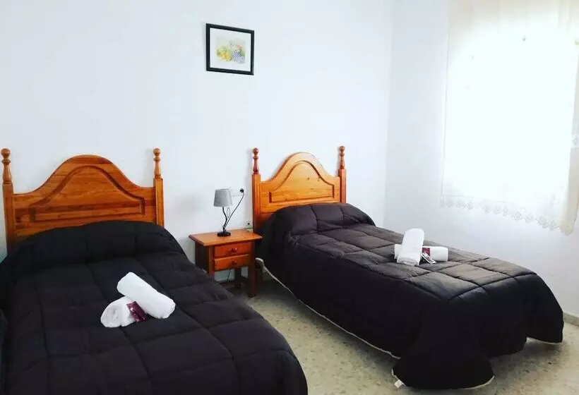 هاستل 24h Hostal Antequera