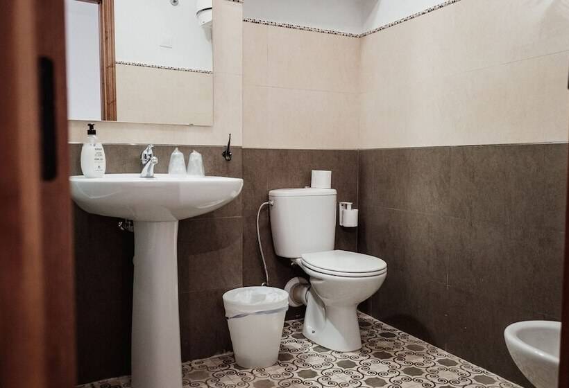 Hostel Café Frenteabastos