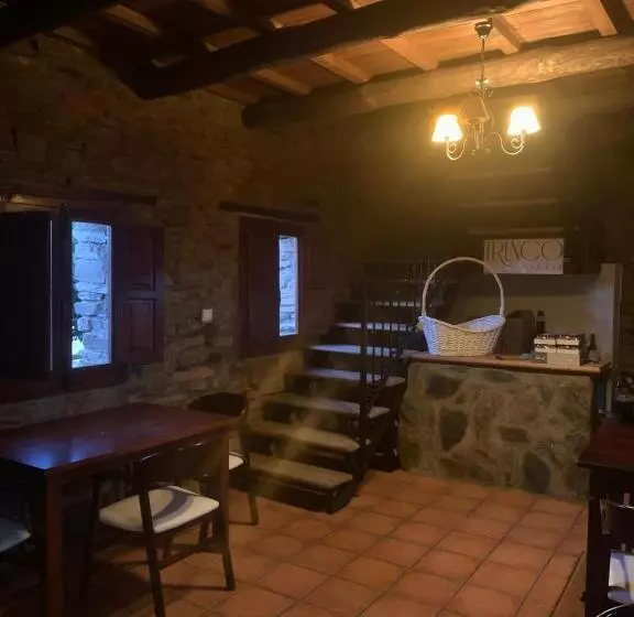 ユースホステル Hosteria La Higuera