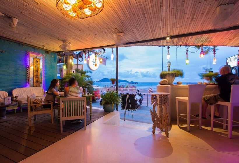 Barefoot Hotel Kalim Beach Front