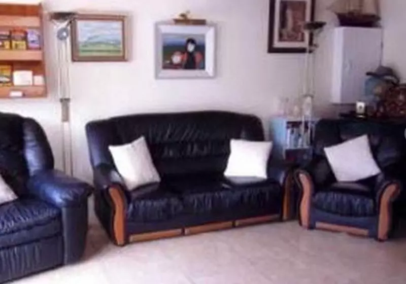 تختخواب و صبحانه Liskea House