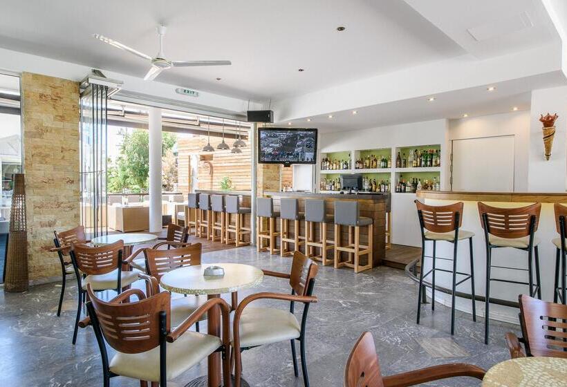 Despina Apts By Estia