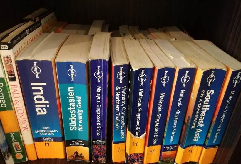 Harbourside Backpackers  Hostel