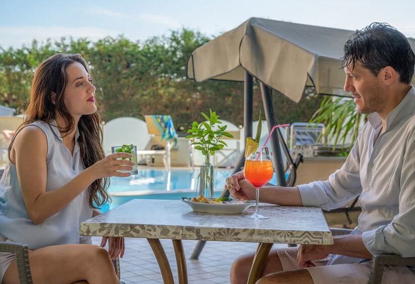 Отель Acquamarina