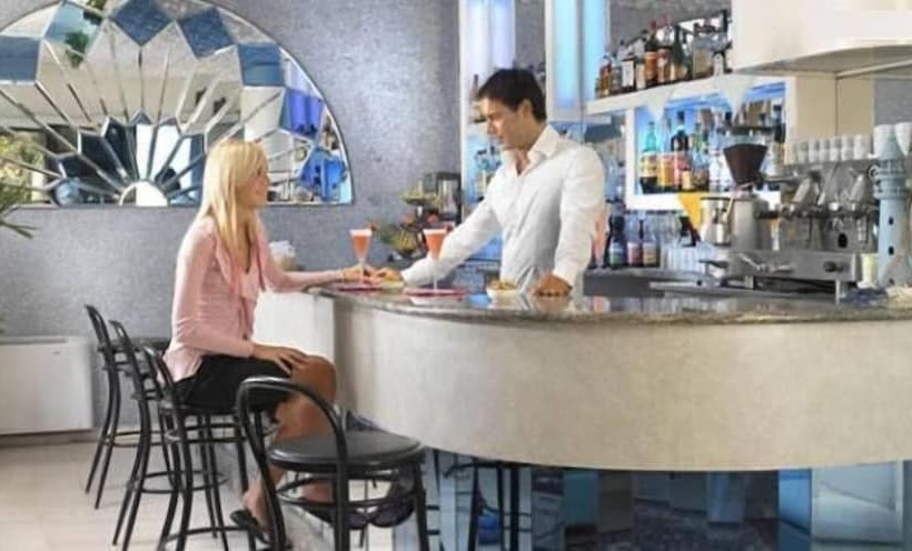 Отель Acquamarina