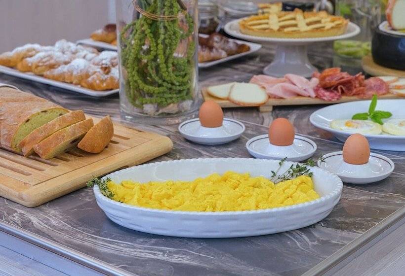 Отель Acquamarina