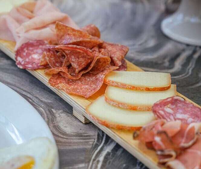 Отель Acquamarina