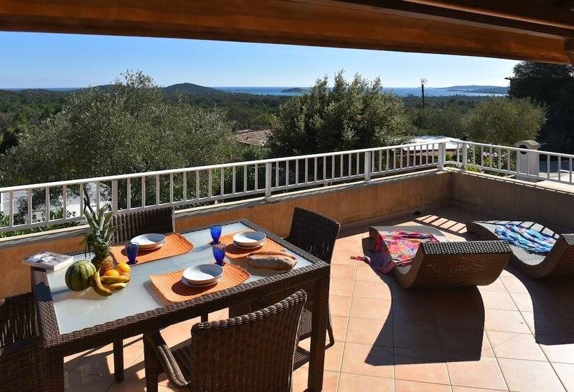 בית מלון כפרי Résidence Chiar  Di Luna