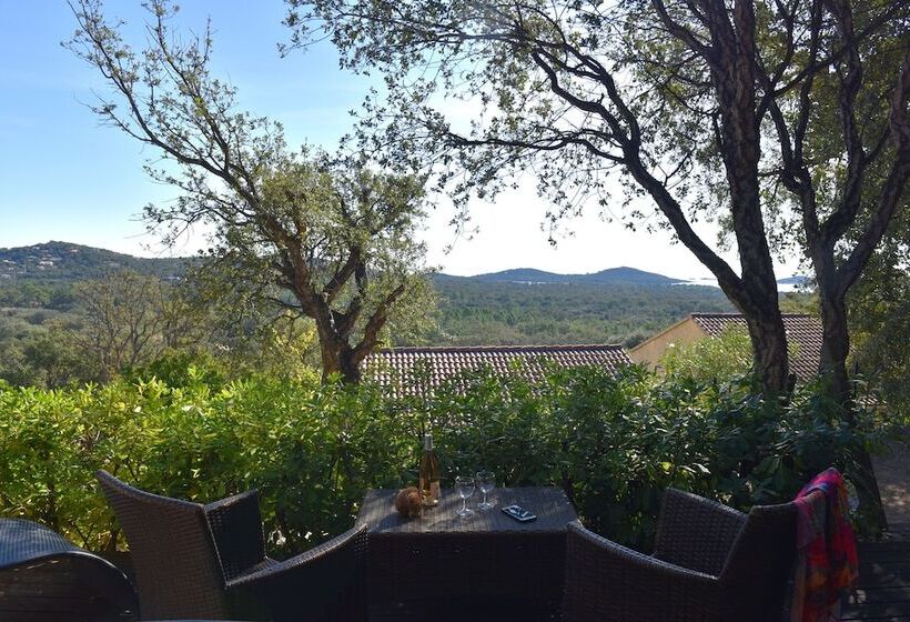 בית מלון כפרי Résidence Chiar  Di Luna