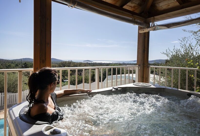 בית מלון כפרי Résidence Chiar  Di Luna