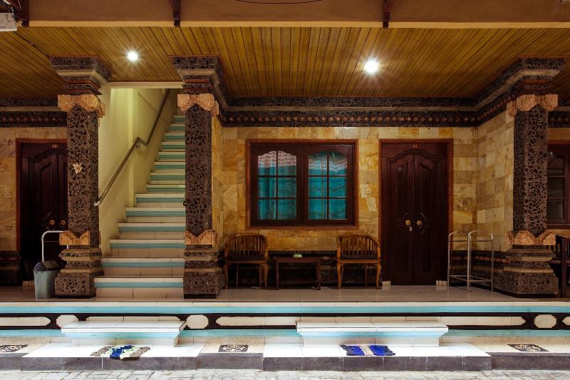 Отель Segara Sadhu Inn Kuta By Ecommerceloka