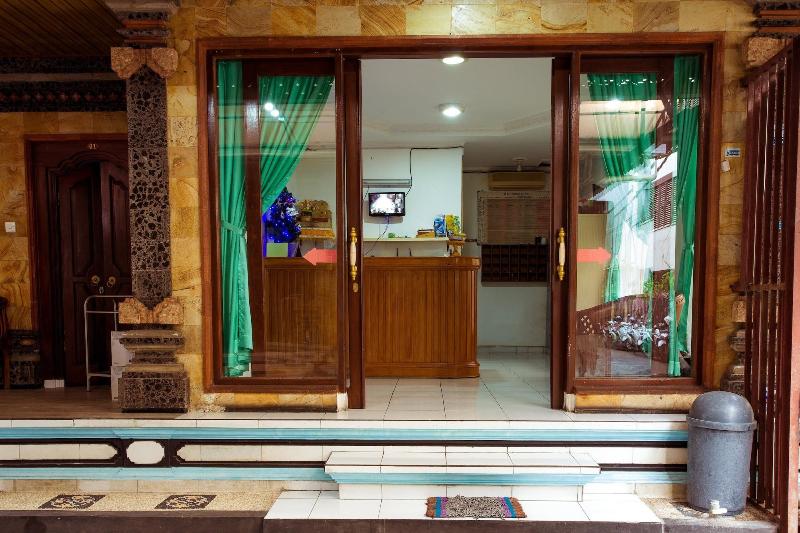 Отель Segara Sadhu Inn Kuta By Ecommerceloka