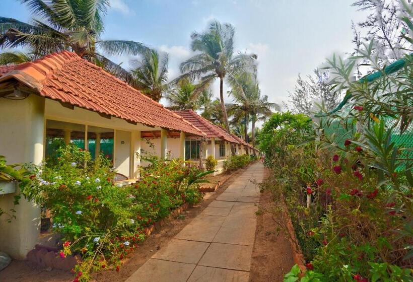 Morjim Holiday Beach Resort