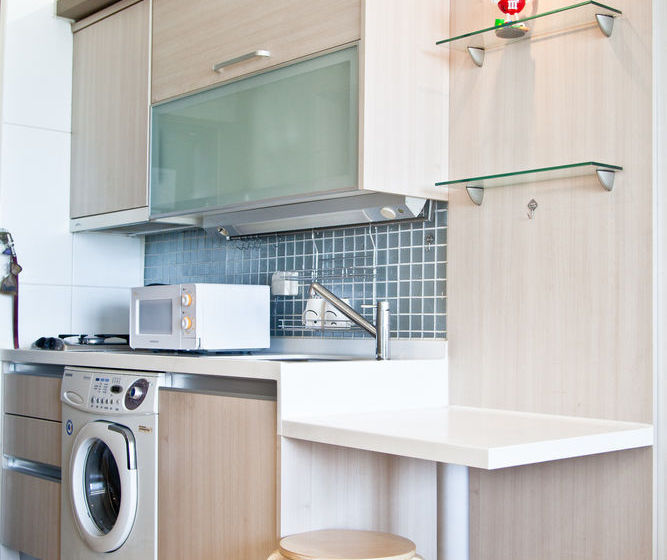 ペンション Crown House