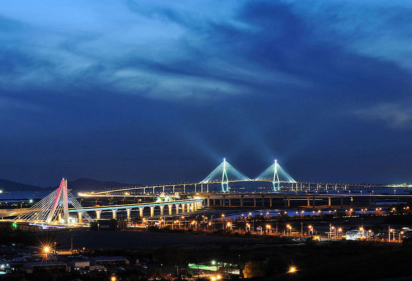 ペンション Crown House