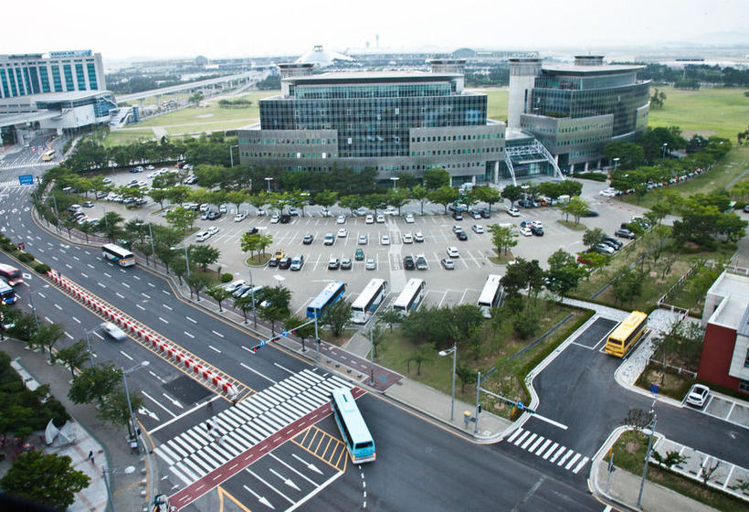 ペンション Crown House