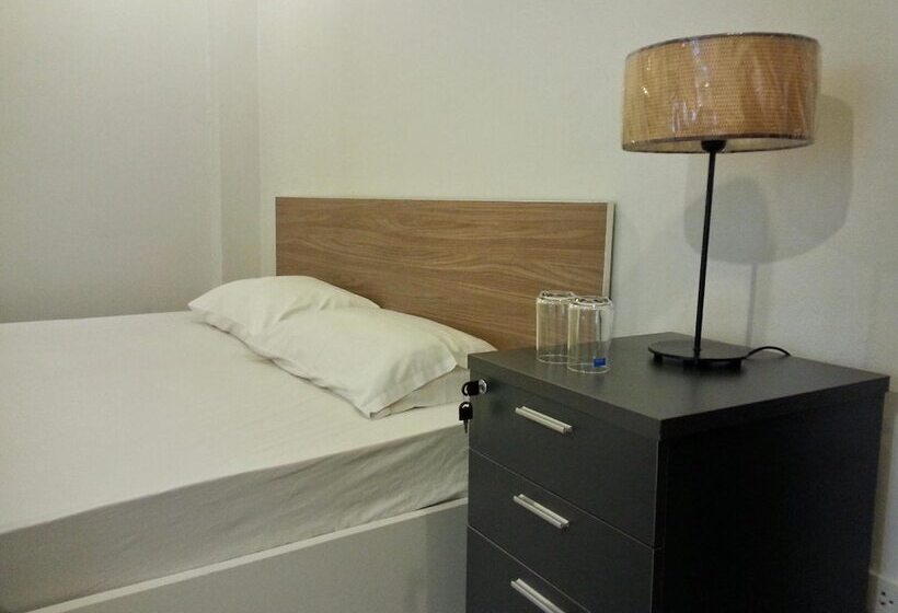 פנסיון Freesia Guesthouse Suvarnabhumi