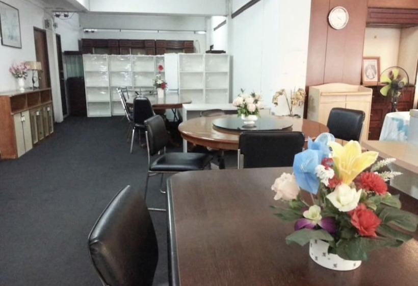 פנסיון Freesia Guesthouse Suvarnabhumi