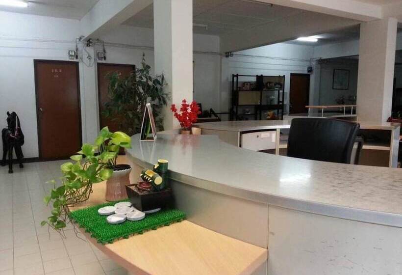 פנסיון Freesia Guesthouse Suvarnabhumi