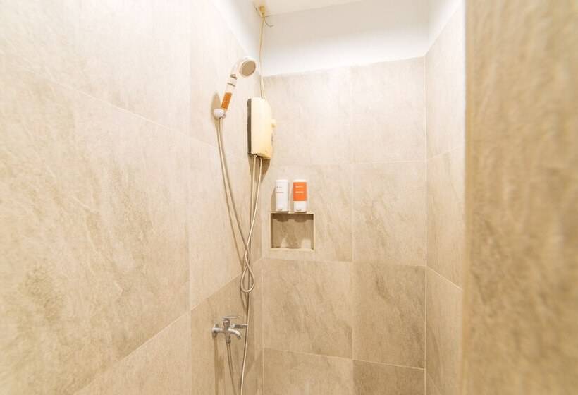 بنسيون Reddoorz @ Rosario Street Bacolod