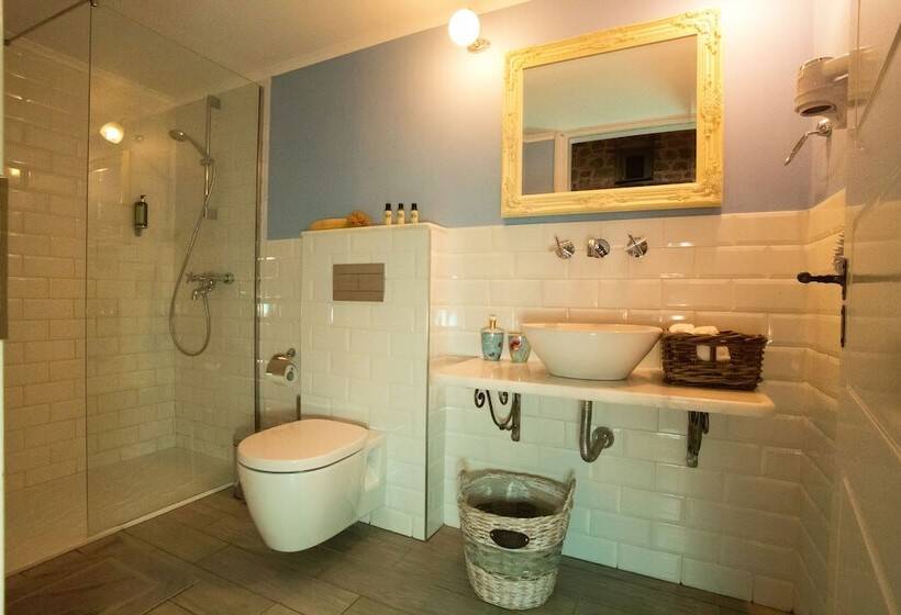 Petra Boutique Homes