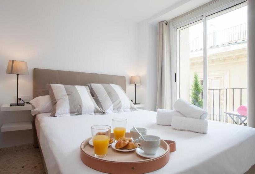 Singularstays Mercado Central