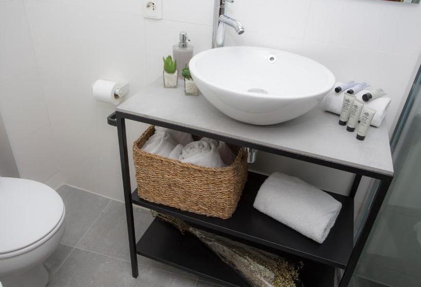 Singularstays Mercado Central