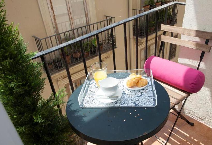 Singularstays Mercado Central