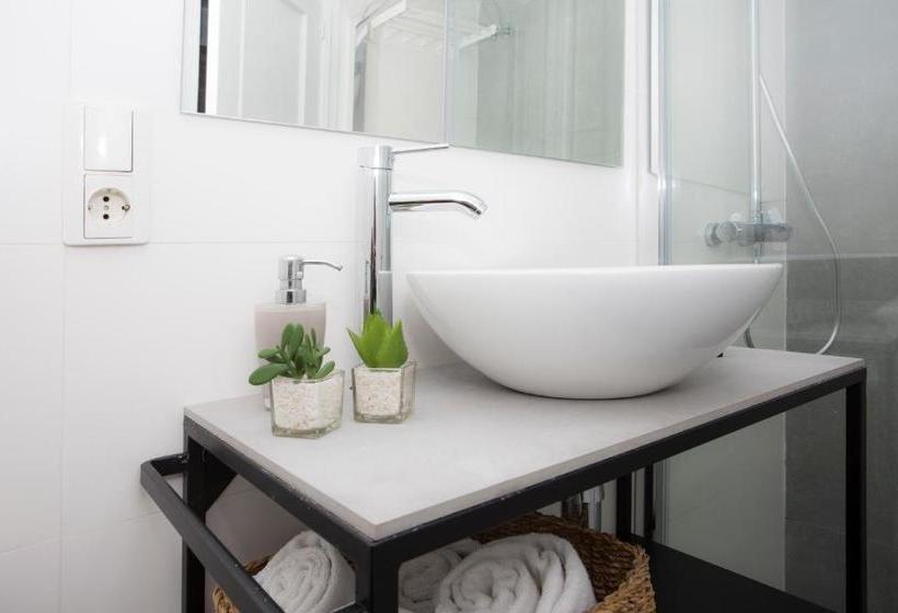 Singularstays Mercado Central