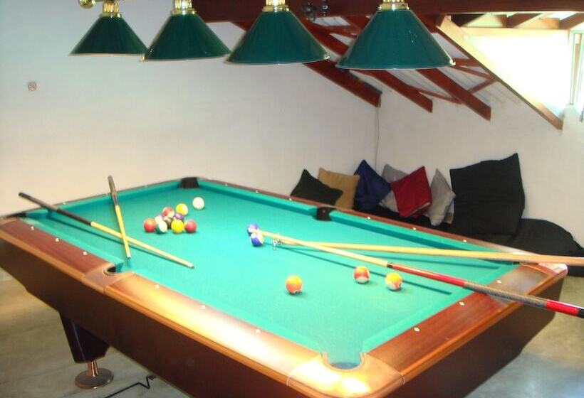 Отель Club Lespri