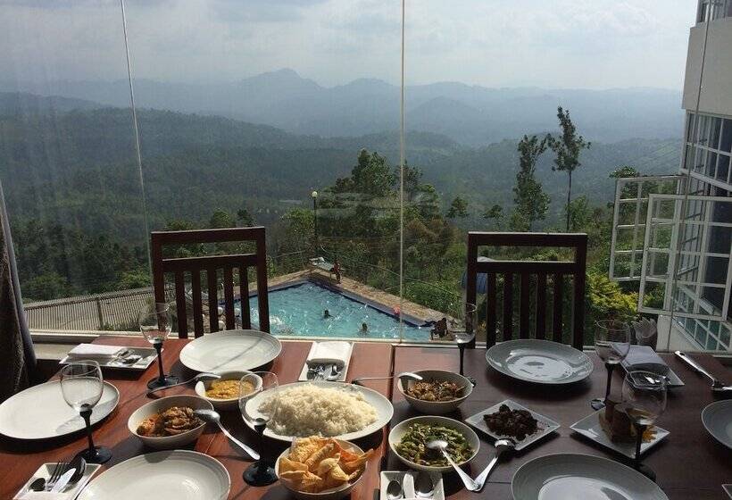 Отель Club Lespri