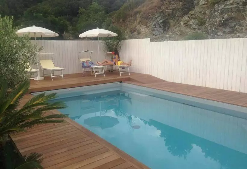 Aamiaismajoitus (B&B) Bed&Breakfast Villa Luisa